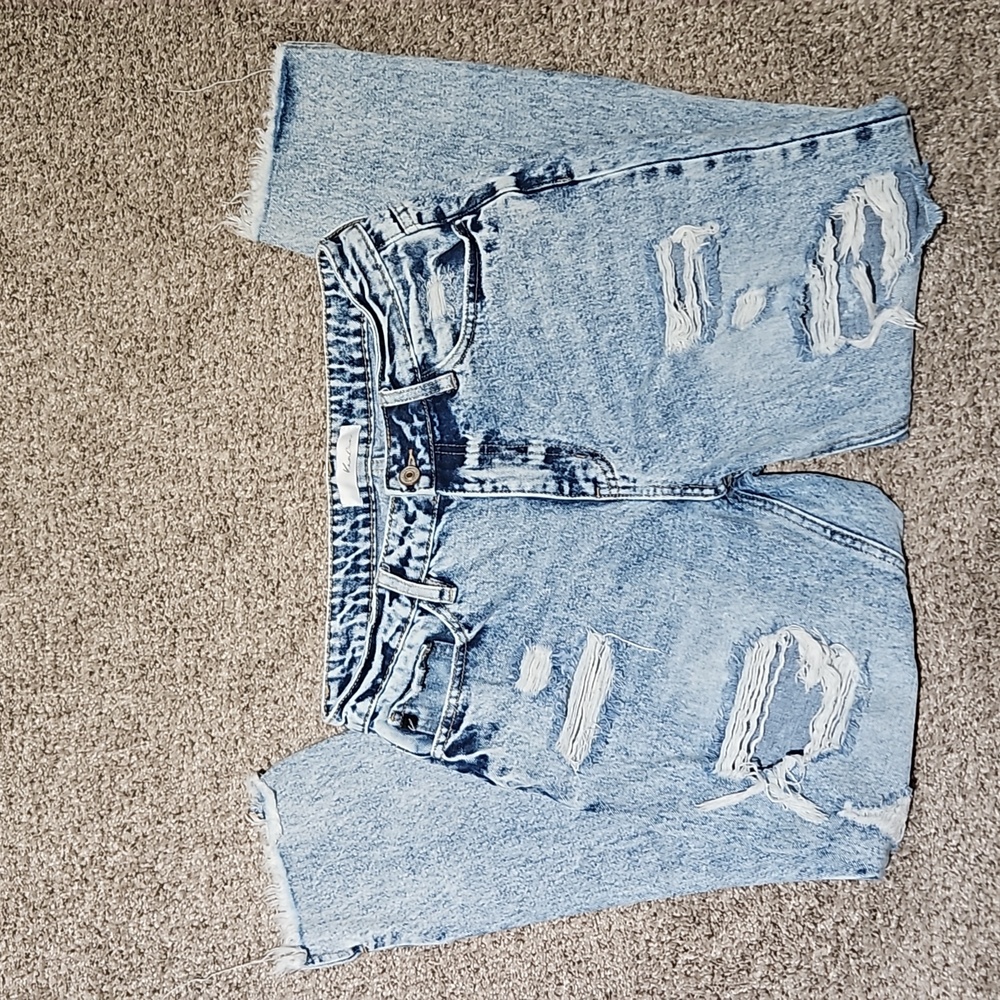 Distressed Light Blue Women's Jeans